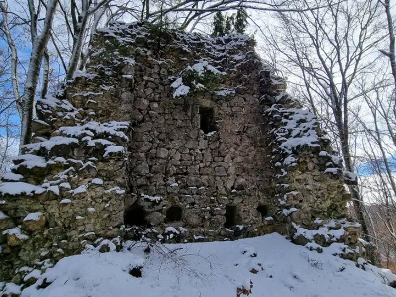 Ruine Hasenfratz, Germany